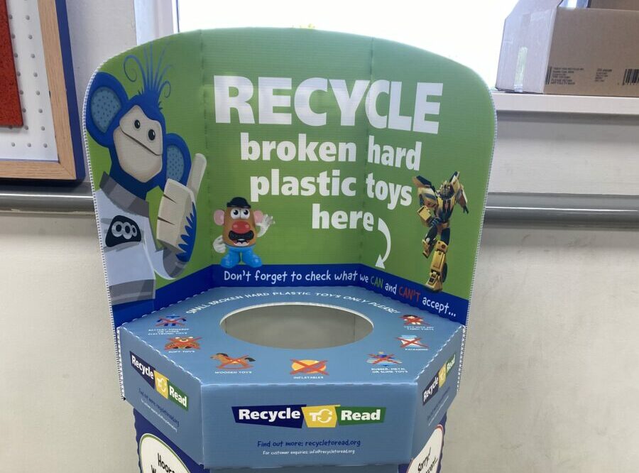 Tesco has launched plastic toy recycling points across a number of its stores, turning broken toys into books and reading resources for UK schools.