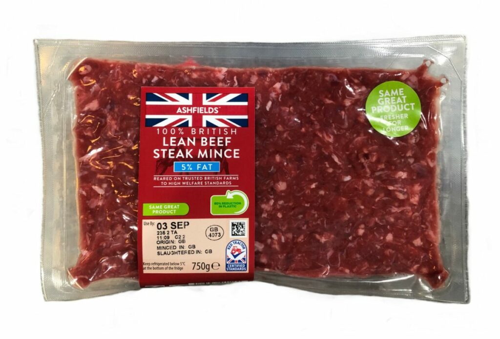 Aldi is trialling vacuum and flow-wrap packed beef mince, the which could cut the amount of plastic packaging used by up to 73%.